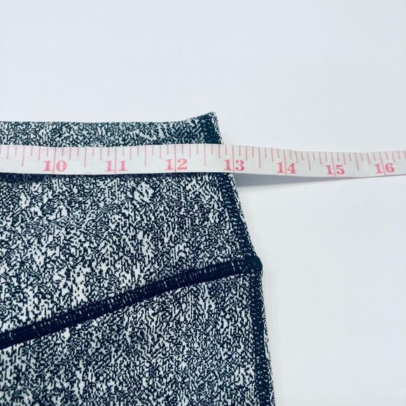 ECHT Gray White Speckle Pattern High Waisted Jacquard Textured Leggings Small - Picture 4 of 7
